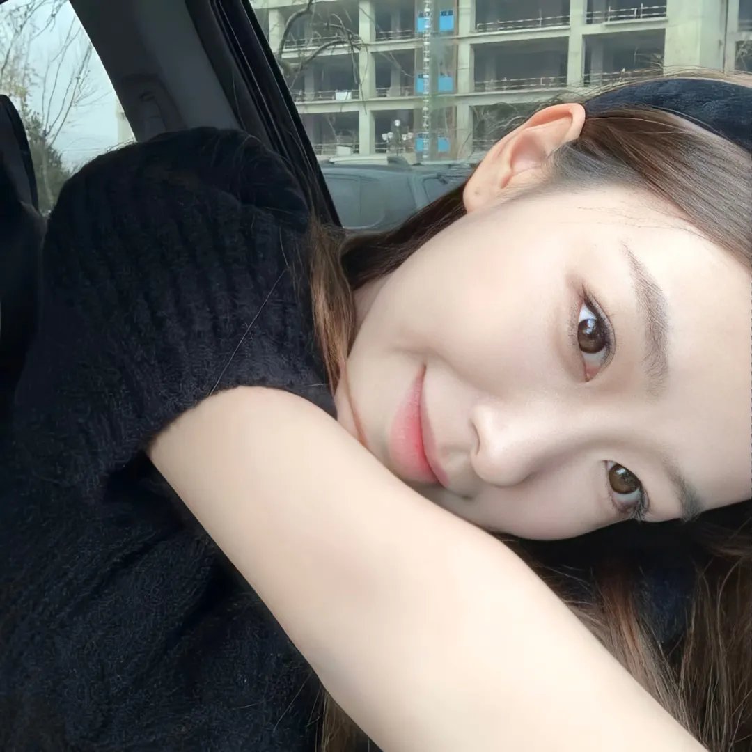 他与神明同时降临